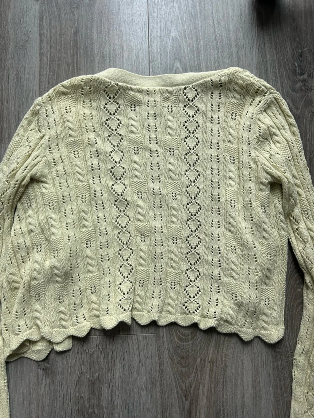 Coquette Cute Cable Knit Button Cardigan Size XS- S - Picture 2 of 4
